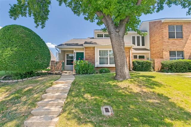 837 Summercreek, Drive Lewisville, TX photo 2