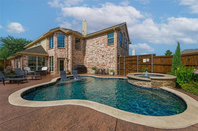 904 Cougar, Drive Allen, TX photo 2