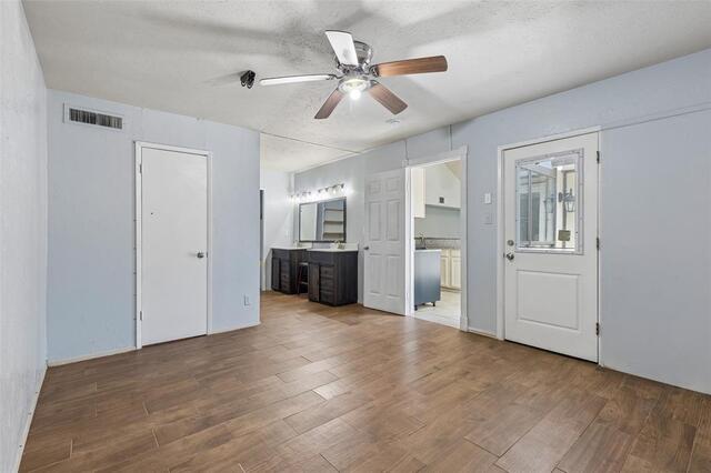 6051 Dooley Drive, The Colony, TX photo 20