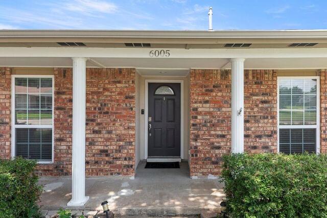 6005 Blair Oaks Drive, The Colony, TX photo 4