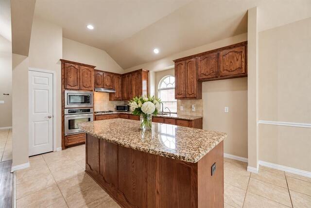 1404 Ashby, Drive Lewisville, TX photo 11
