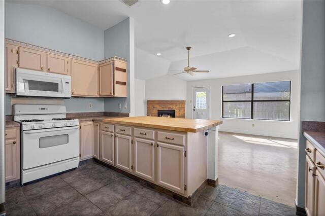 5213 Colonial Drive, Flower Mound, TX photo 4