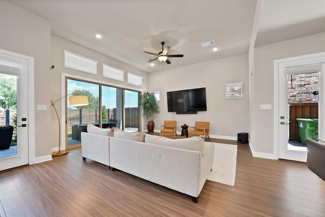 2585 Four Roses, Drive Lewisville, TX photo 11