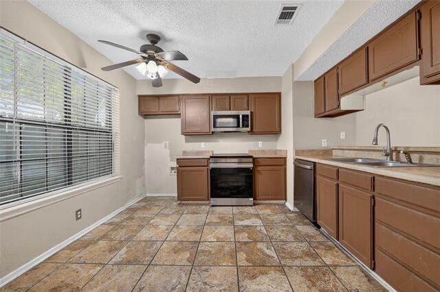 929 Hickory Street, 18 Denton, TX photo 11
