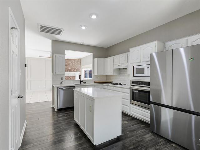 1310 Rosewood, Lane Allen, TX photo 9