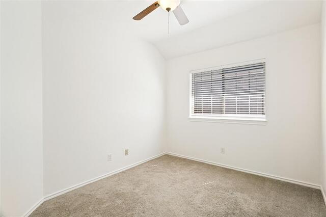 513 Creek, Court Lewisville, TX photo 9