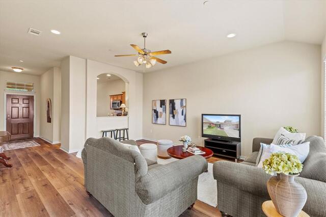 2821 Fordham, Road Plano, TX photo 6