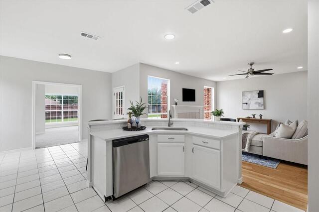 2209 Everglade, Court Carrollton, TX photo 16