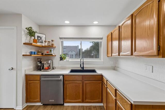 425 Kirkwood, Drive Lewisville, TX photo 8