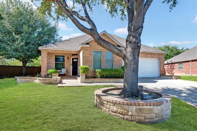 2600 Winterberry Lane, Little Elm, TX photo 3