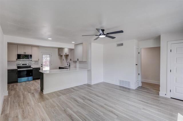 1011 E Alan, Avenue Carrollton, TX photo 5