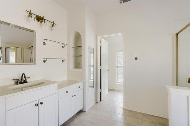3812 Red Oak Trail, The Colony, TX photo 16