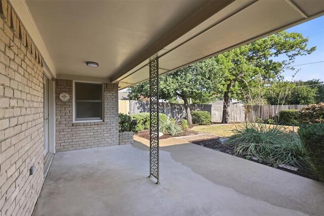 1905 Midcrest, Drive Plano, TX photo 24