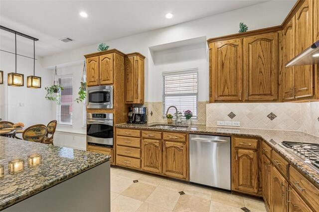1808 Auburn, Drive Carrollton, TX photo 6