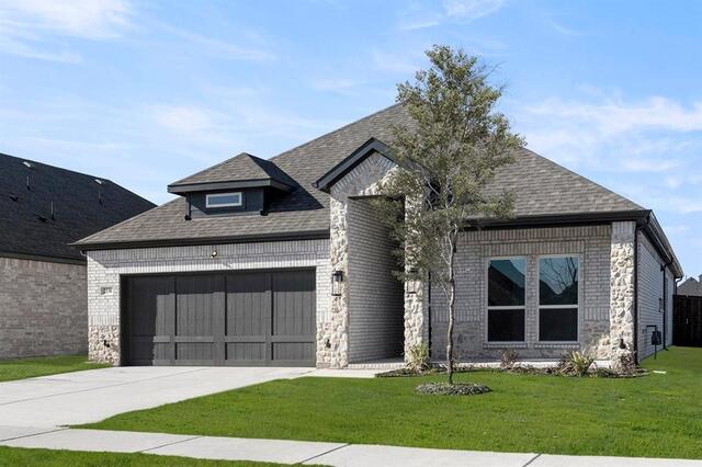 2136 Valencia Drive, Little Elm, TX photo 2