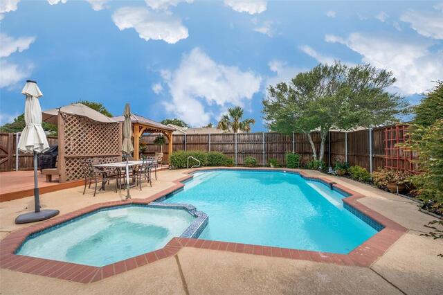 206 Carolina, Court Coppell, TX photo 2