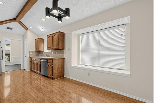 2120, Springwood Carrollton, TX photo 11