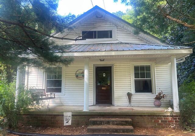 Property at 570 Swauger Valley Rd.