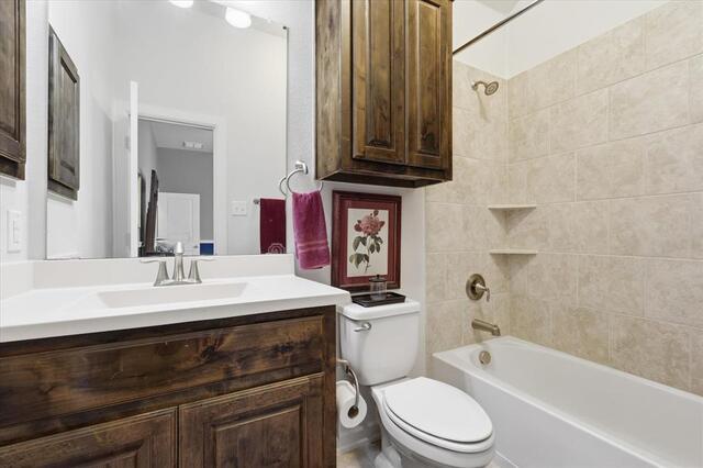 2713 Cole Castle, Drive Lewisville, TX photo 28