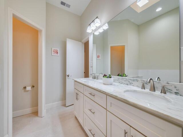 2522 Mallard, Cove Carrollton, TX photo 18