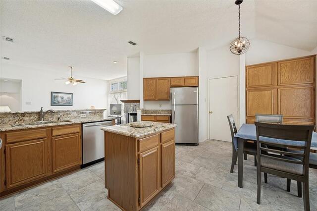 5917 Carroll Drive, The Colony, TX photo 6