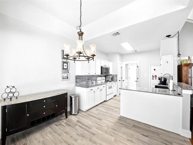 1426 Di Orio, Drive Lewisville, TX photo 7