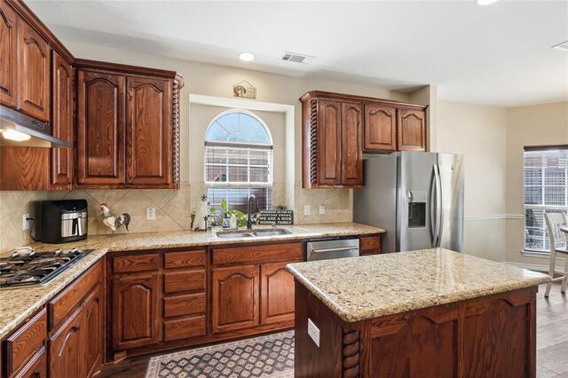 1565 Dutch Hollow, Drive Frisco, TX photo 14