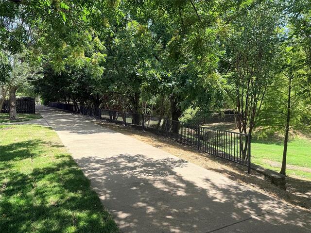 4429 Grady, Lane Carrollton, TX photo 29
