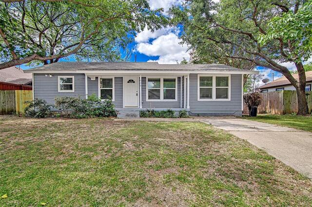 624 E Ellen Avenue, Hurst, TX image