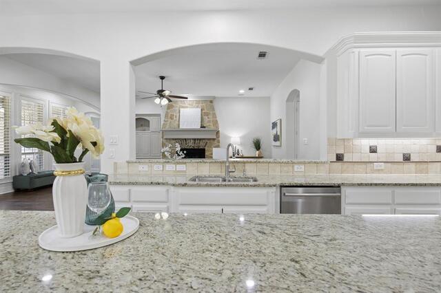 2105 Brandiles, Drive Lewisville, TX photo 7