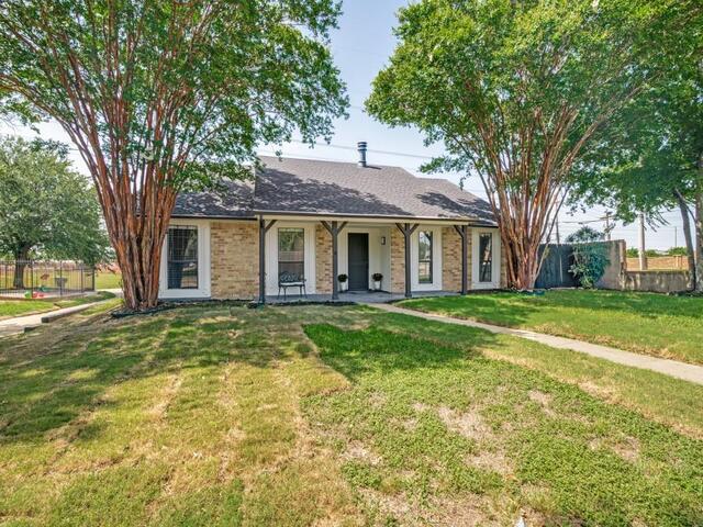 2036 Apple Valley Road, Plano, TX image