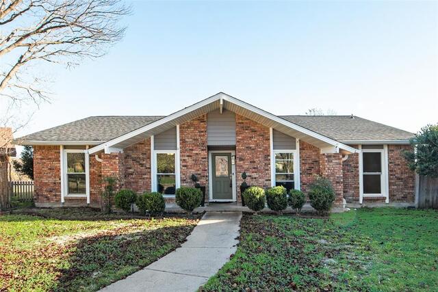 1954 Rambling Ridge, Lane Carrollton, TX photo 2