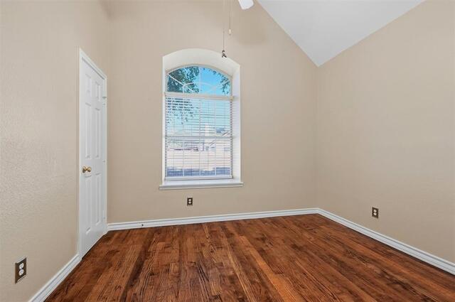 841 N Old Orchard, Lane Lewisville, TX photo 22