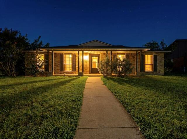 2213 Proctor, Drive Carrollton, TX photo 5