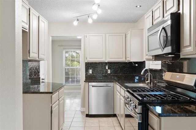 1109 Holly, Drive Carrollton, TX photo 9