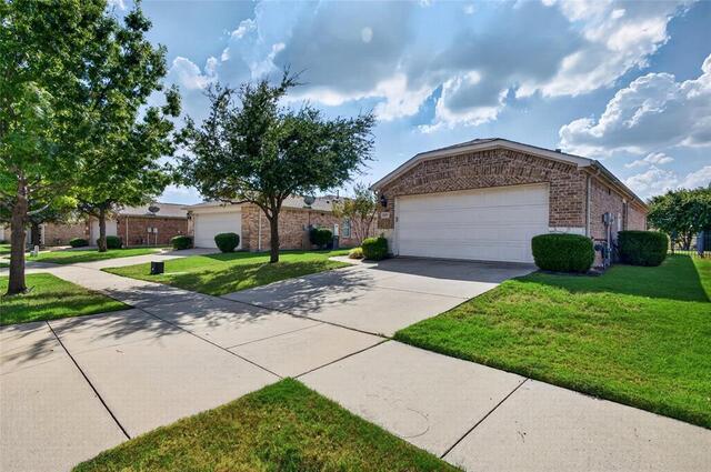 7579 Kite, Lane Frisco, TX photo 3