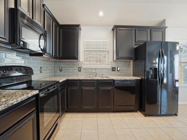 15012 Frisco Ranch Drive, Little Elm, TX photo 8