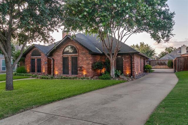 336 Shadow Wood Lane, Hurst, TX image
