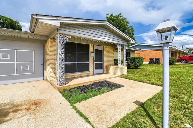 1405 Oak Grove Road, Fort Worth, TX image
