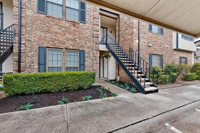 2835 Keller Springs Road, 1103 Carrollton, TX photo 2