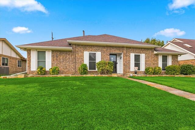 914 Reno, Street Lewisville, TX photo 2