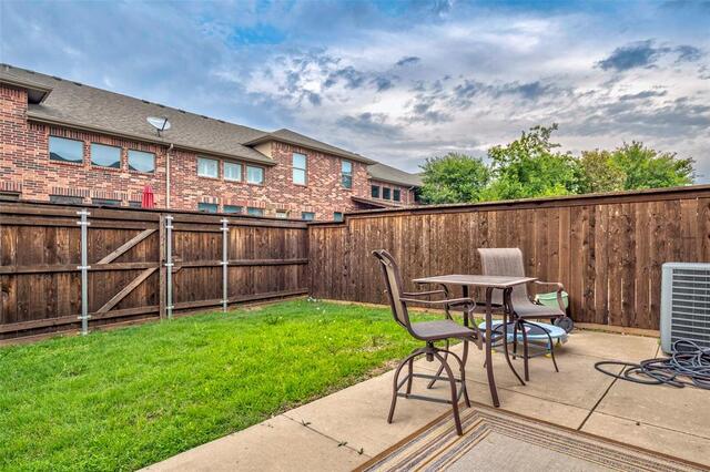 1040 Lucy, Lane Allen, TX photo 38