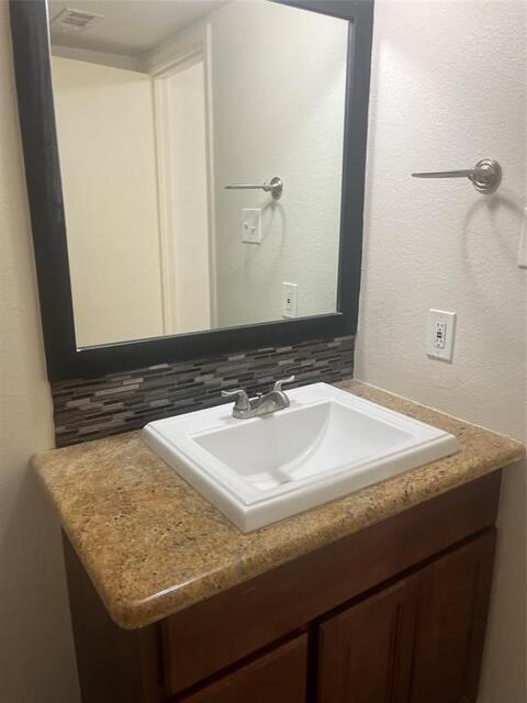 803 Bluebonnet Drive, C Keller, TX photo 4