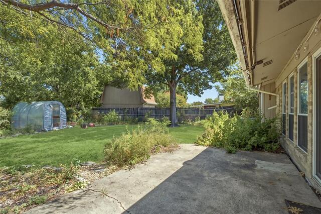 2015 Inverness, Drive Carrollton, TX photo 19