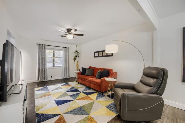 1300 Greenbriar, Street Denton, TX photo 6