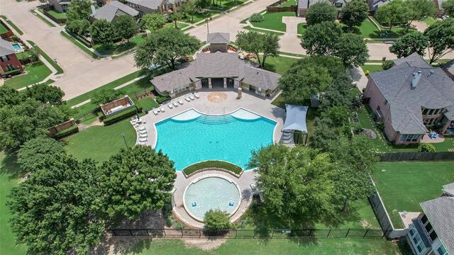 942 Redbird, Lane Allen, TX photo 38
