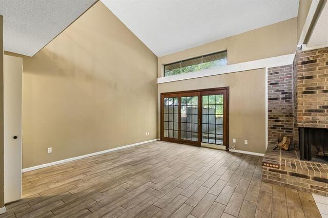 1806 Lakecrest, Court Carrollton, TX photo 7
