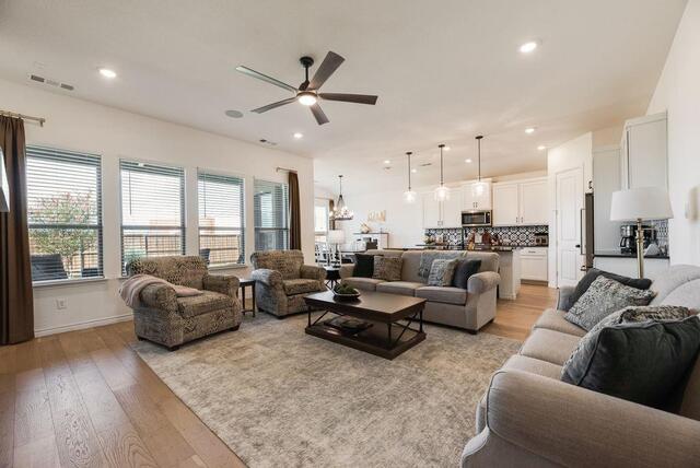 2221 Pinner, Court Celina, TX photo 4