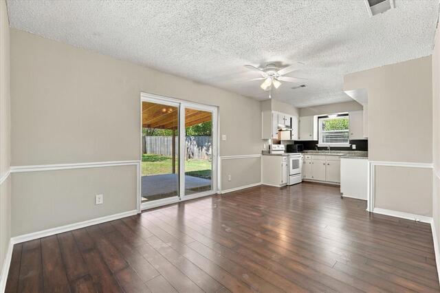 2905 Regal, Road Denton, TX photo 7