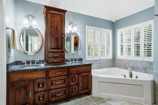 852 Aberdeen, Court Coppell, TX photo 14